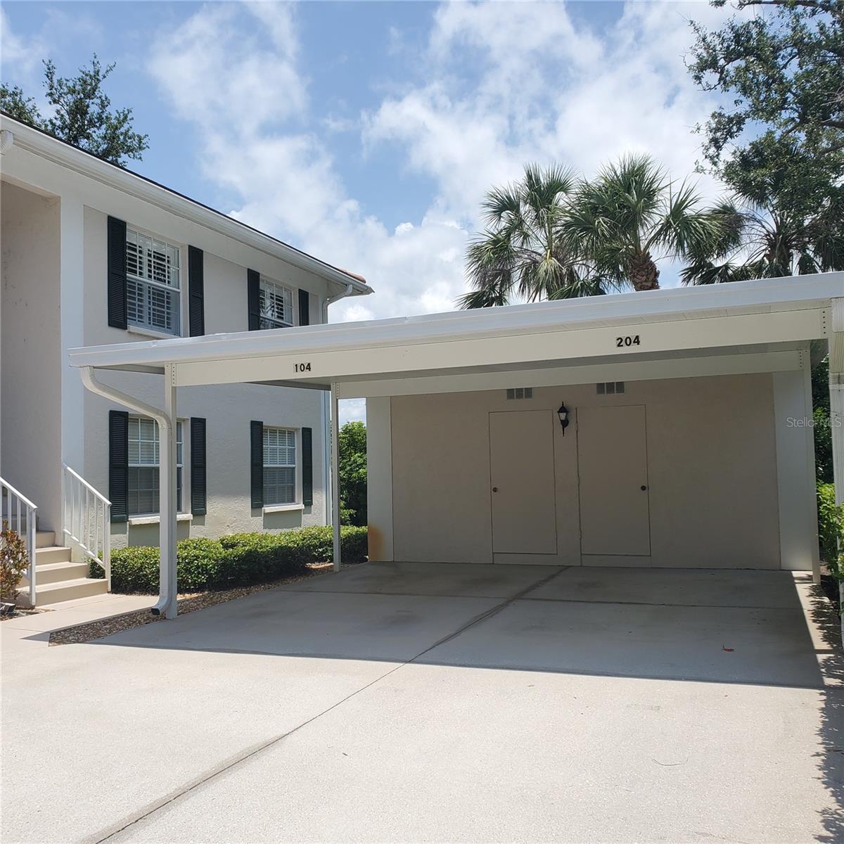 802 MONTROSE DRIVE 204
