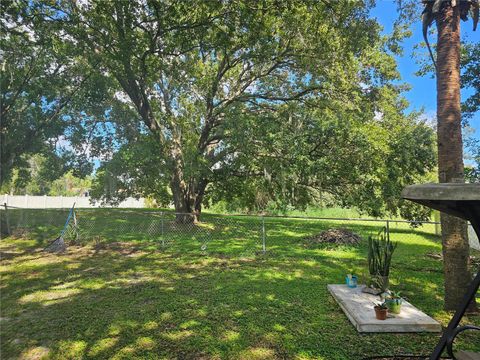 A home in GIBSONTON