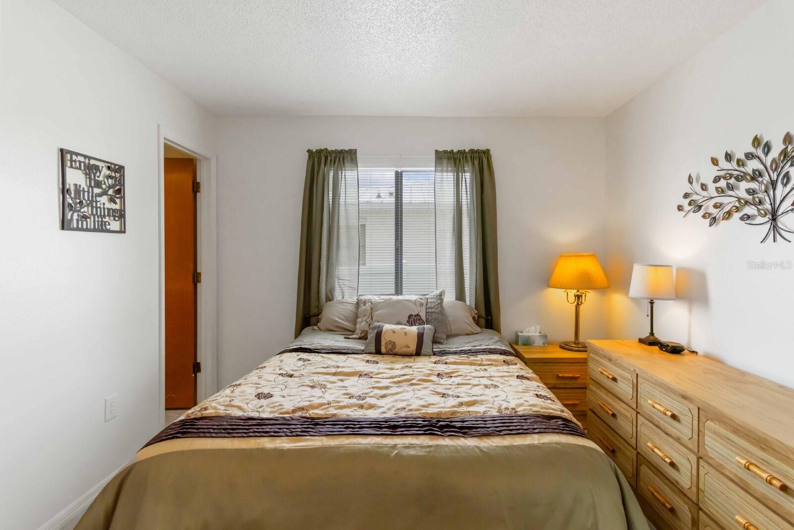 PORT CHARLOTTE SEC 037 - Residential Lease