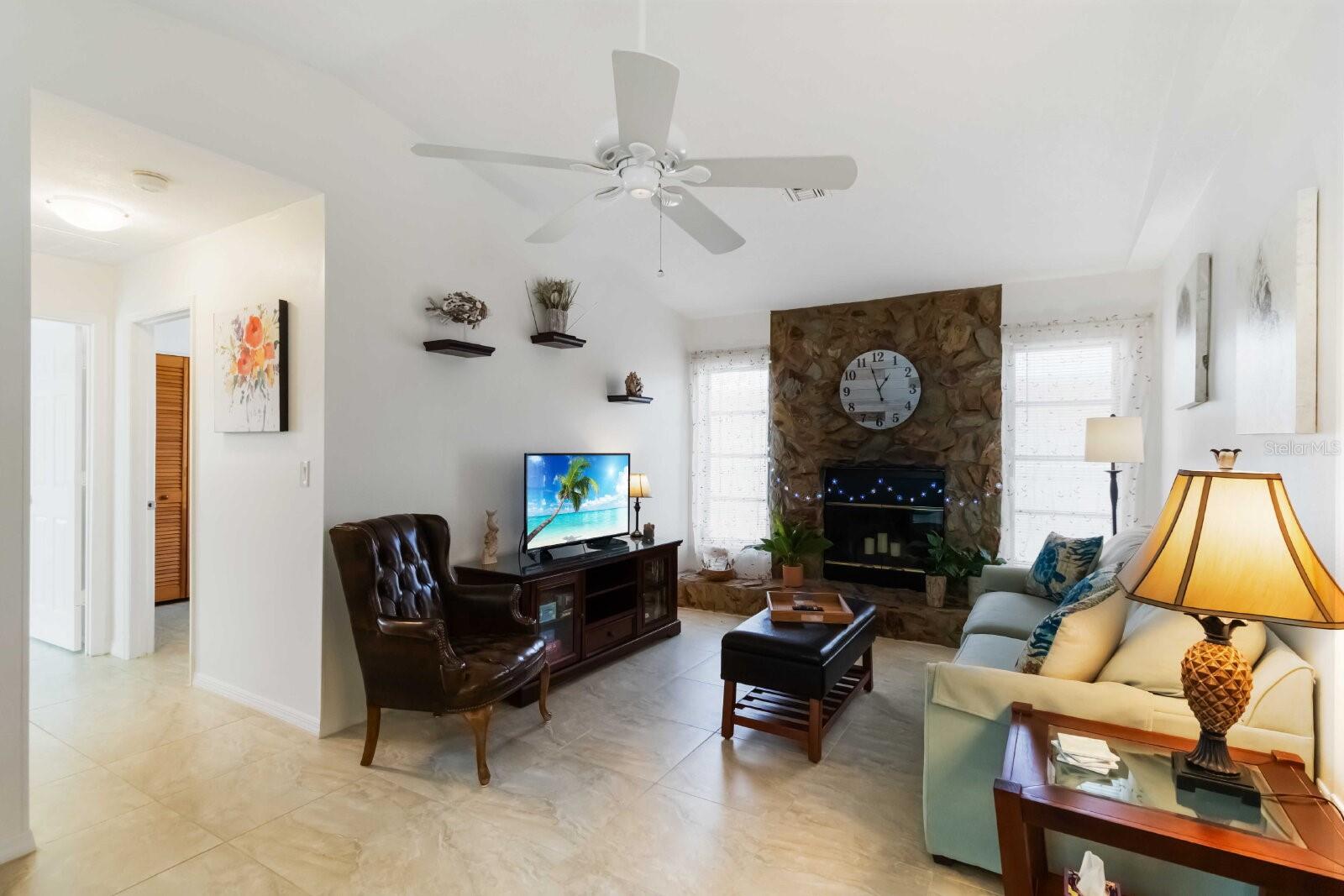 PORT CHARLOTTE SEC 037 - Residential Lease