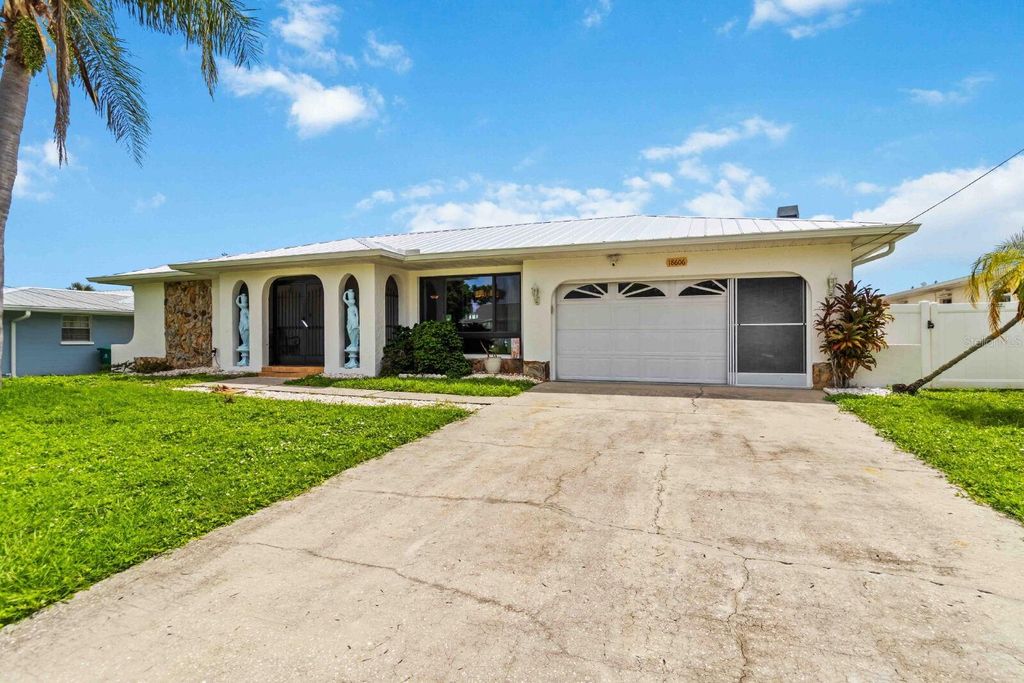 Photo of 18606 Briggs Circle, Port Charlotte, FL 33948 (MLS # N6140701)