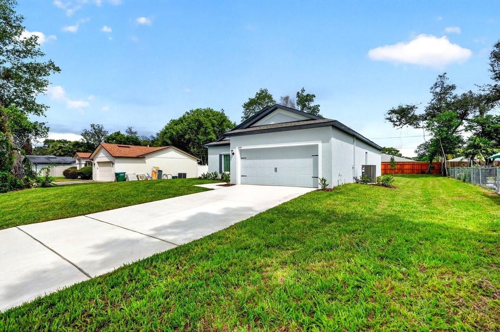 Photo of 1559 Sumatra Avenue, Deltona, FL 32725 (MLS # V4951164)