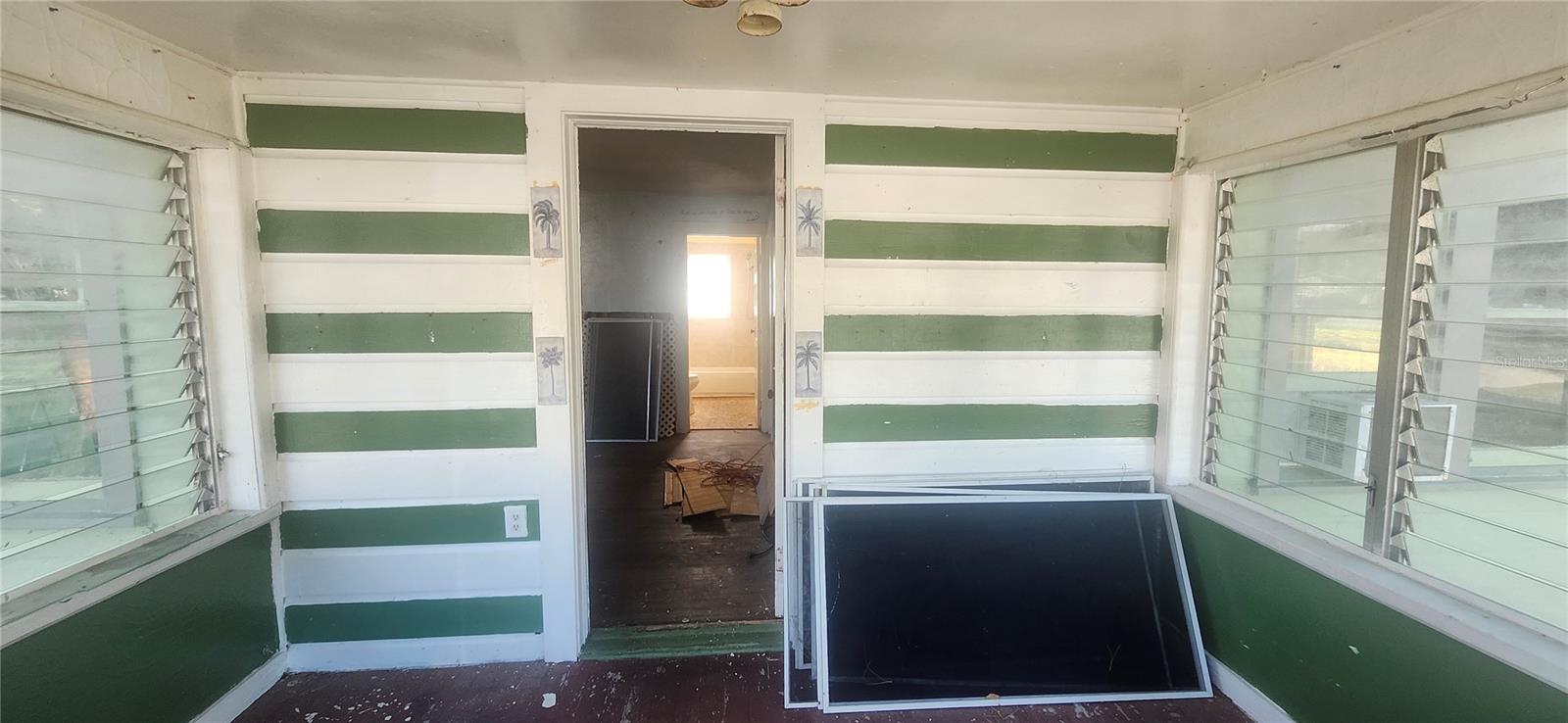 UZZLES ADD UNREC - Residential