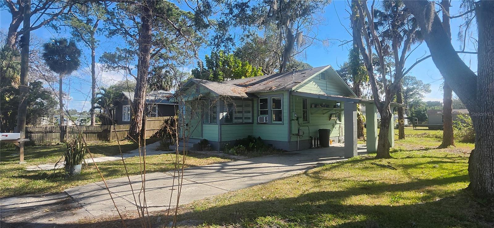 UZZLES ADD UNREC - Residential