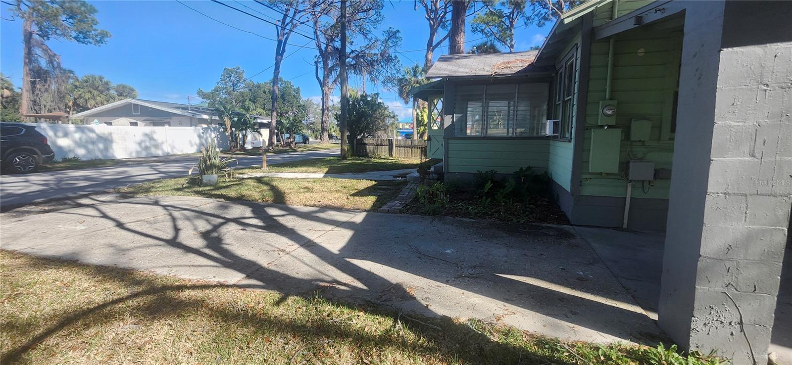 UZZLES ADD UNREC - Residential