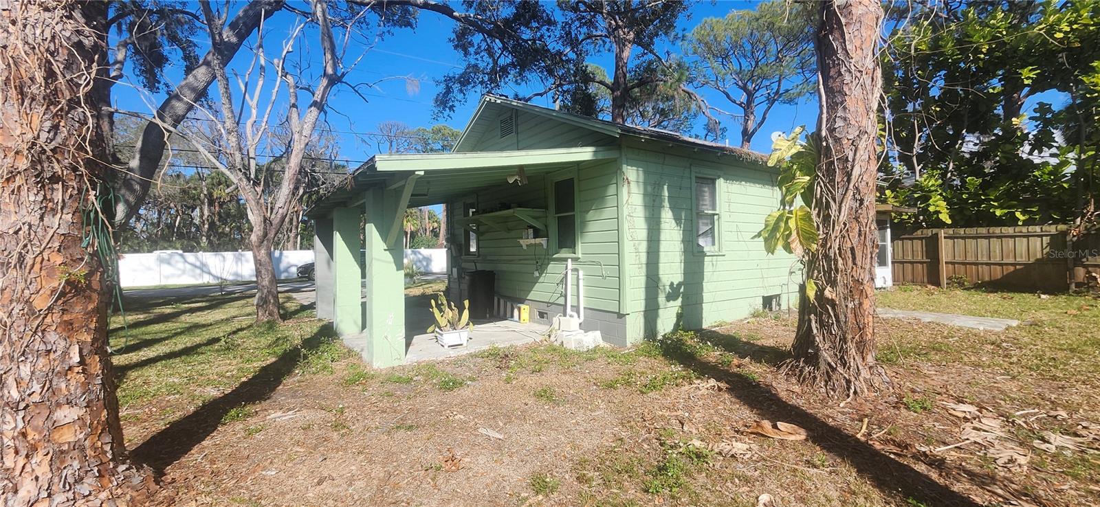 UZZLES ADD UNREC - Residential