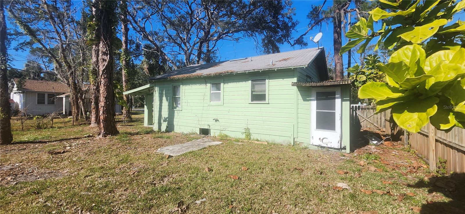 UZZLES ADD UNREC - Residential