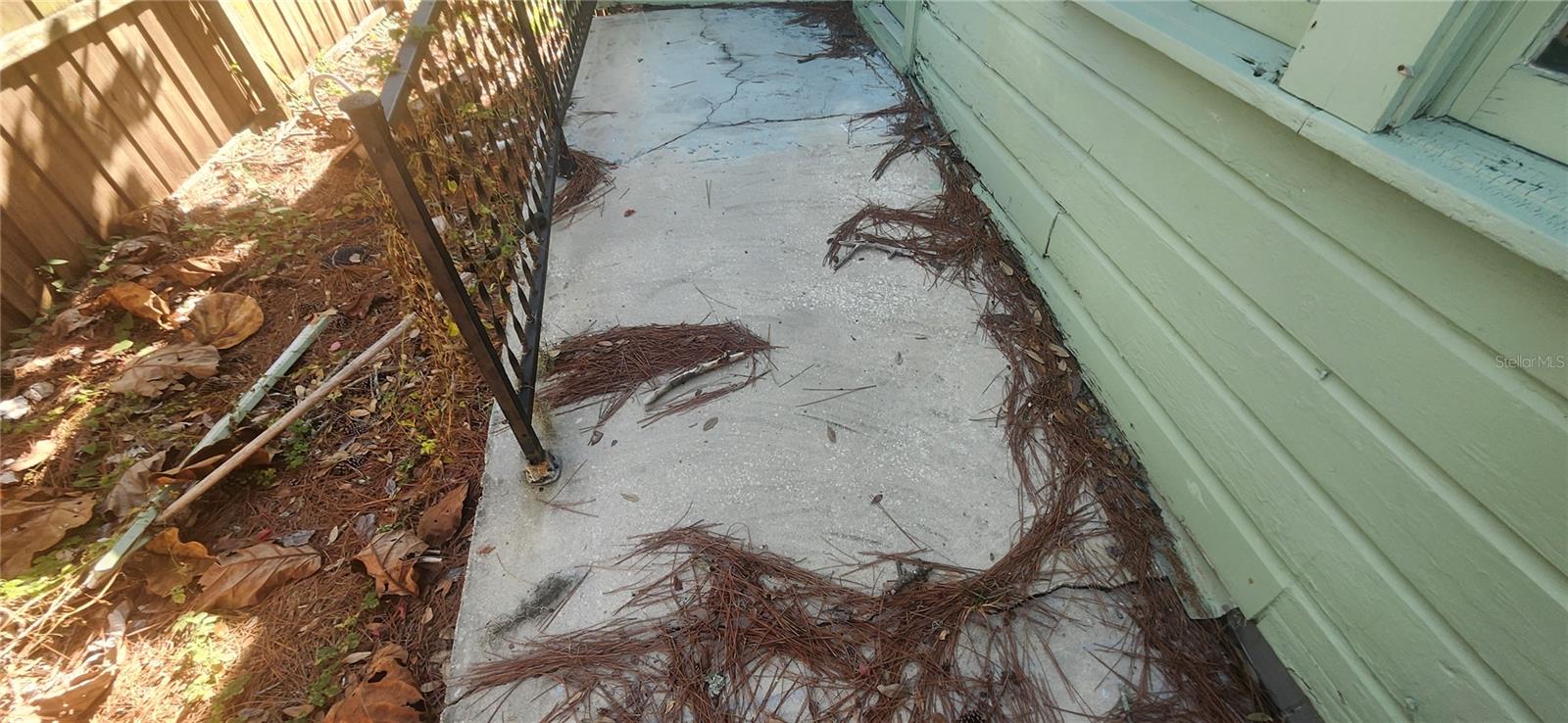 UZZLES ADD UNREC - Residential