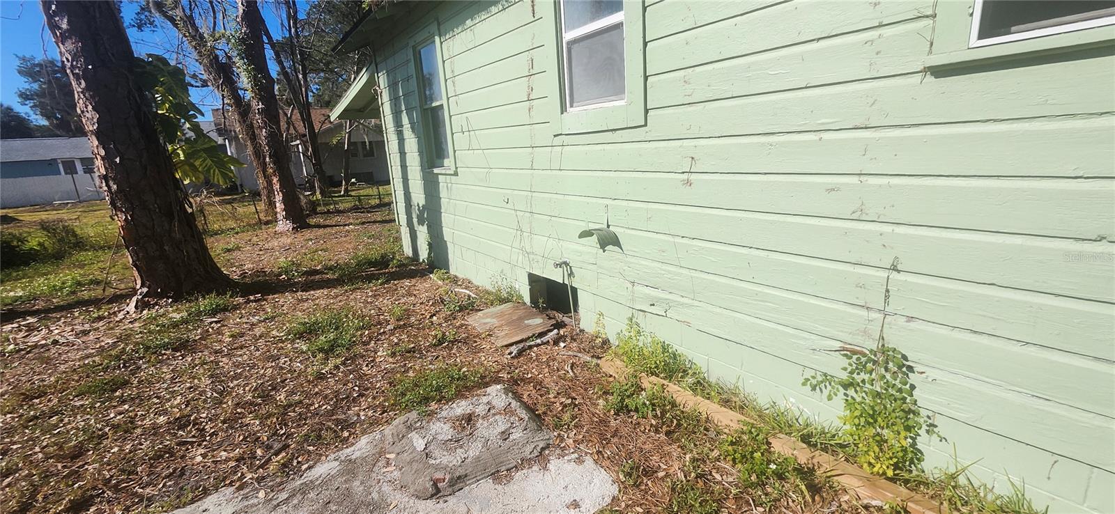 UZZLES ADD UNREC - Residential