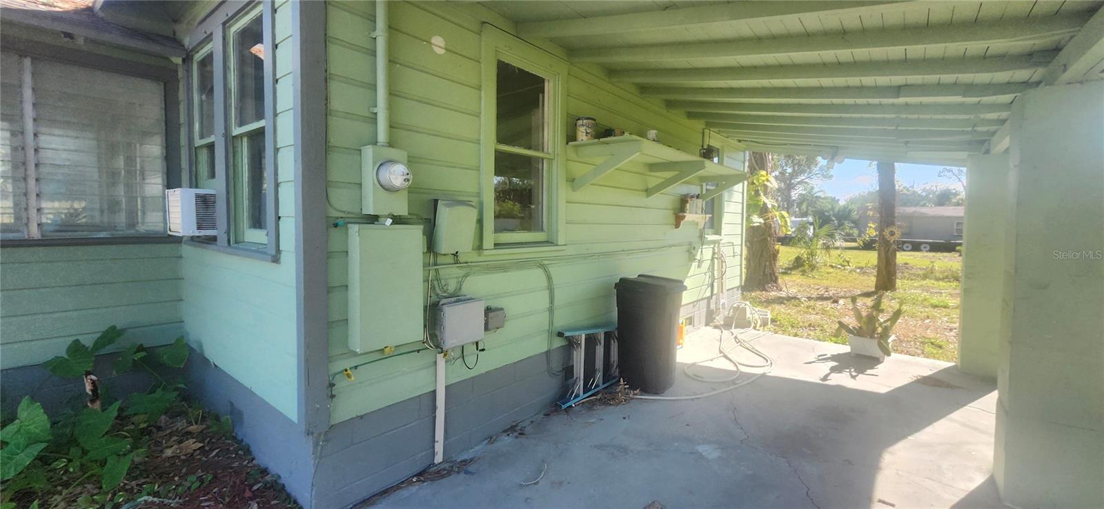 UZZLES ADD UNREC - Residential