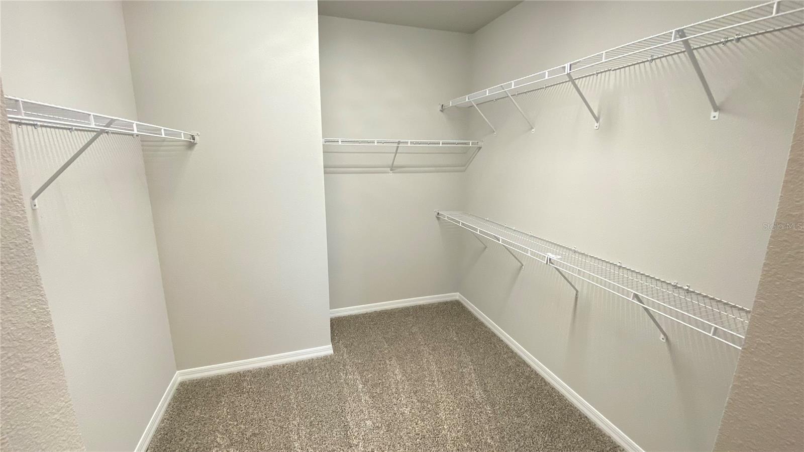 LAKE MDW LNDG - Residential Lease