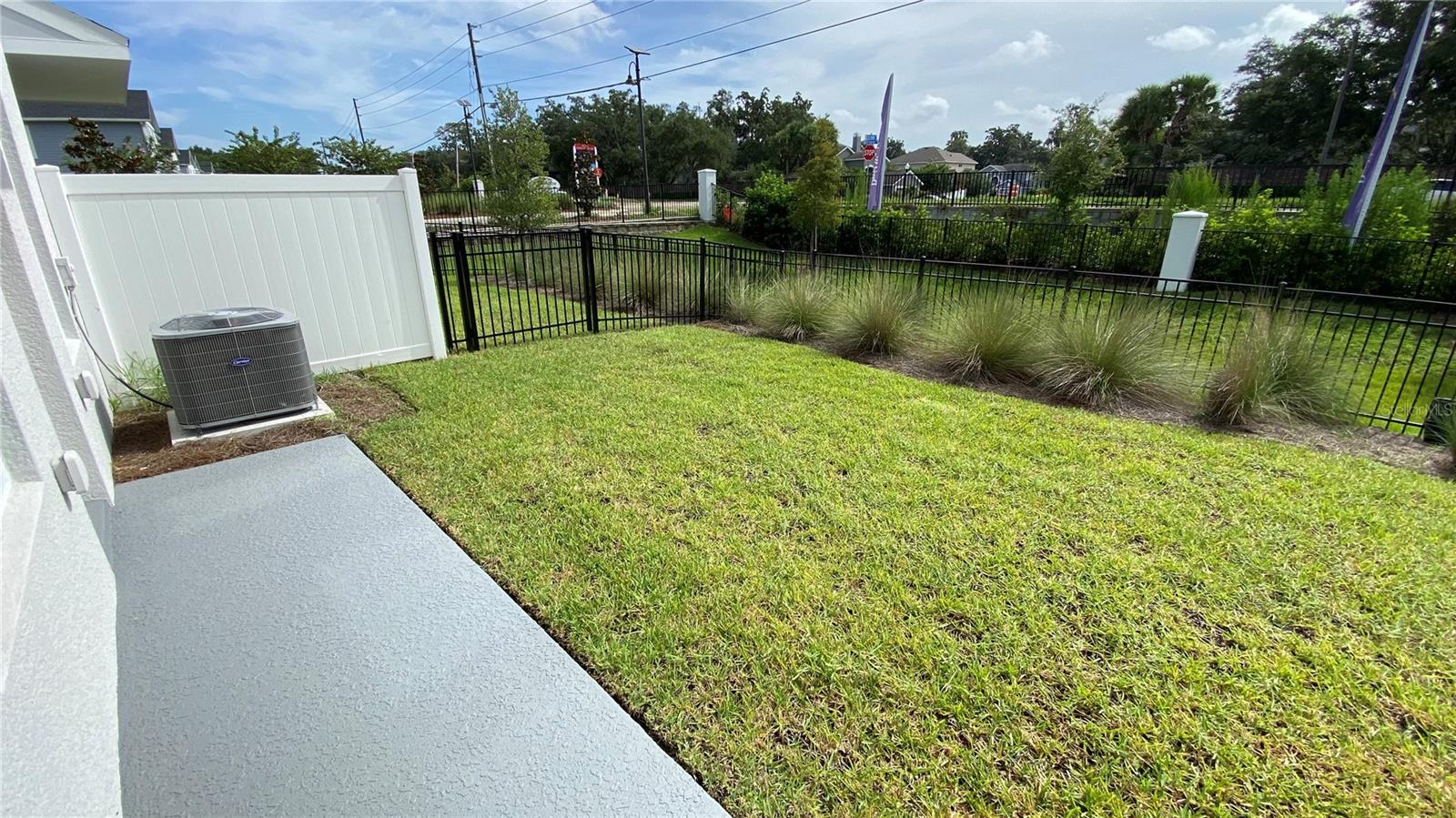 LAKE MDW LNDG - Residential Lease