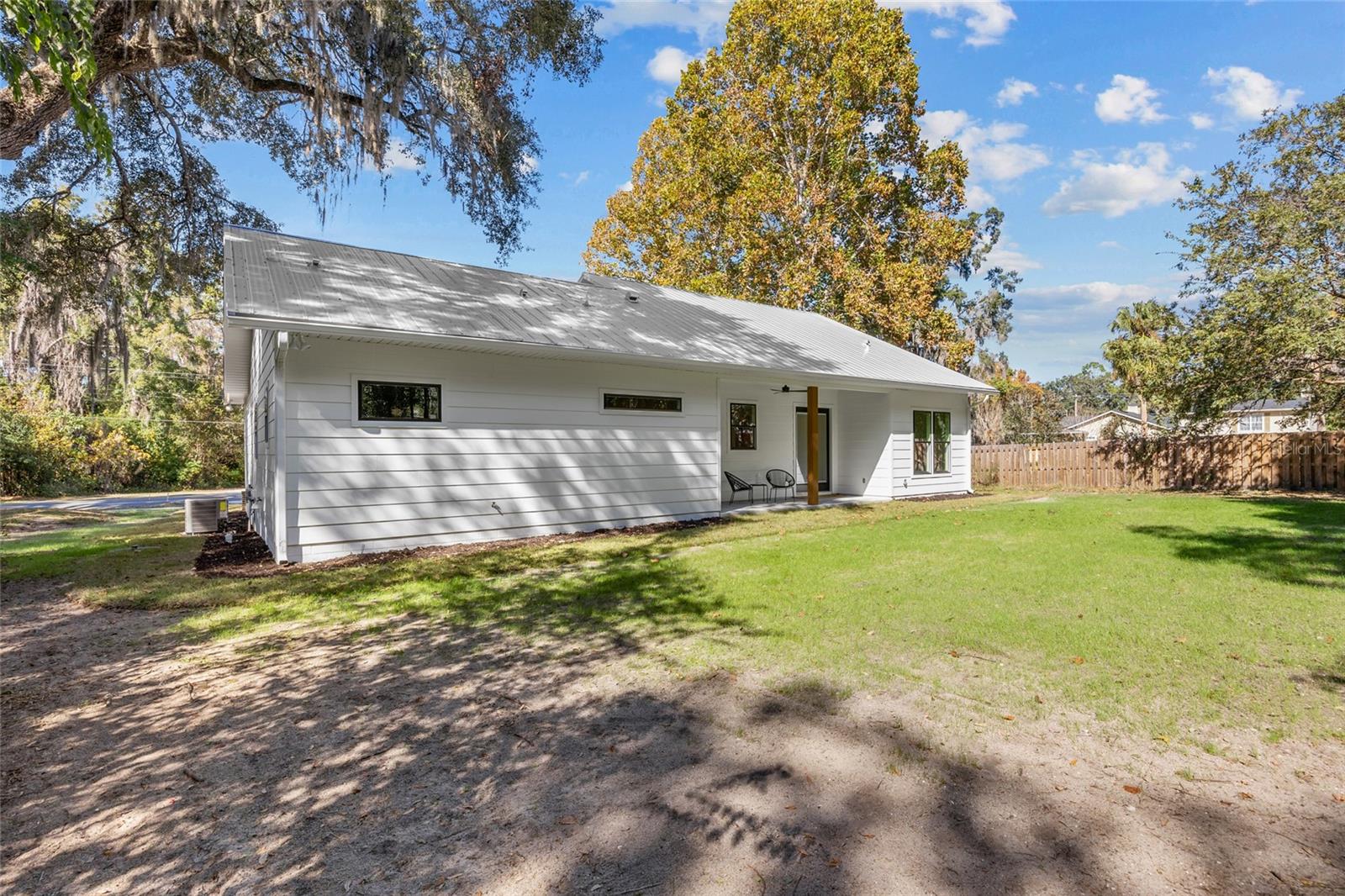 G M WHETSTONE ESTATE ADD TO H S - Residential