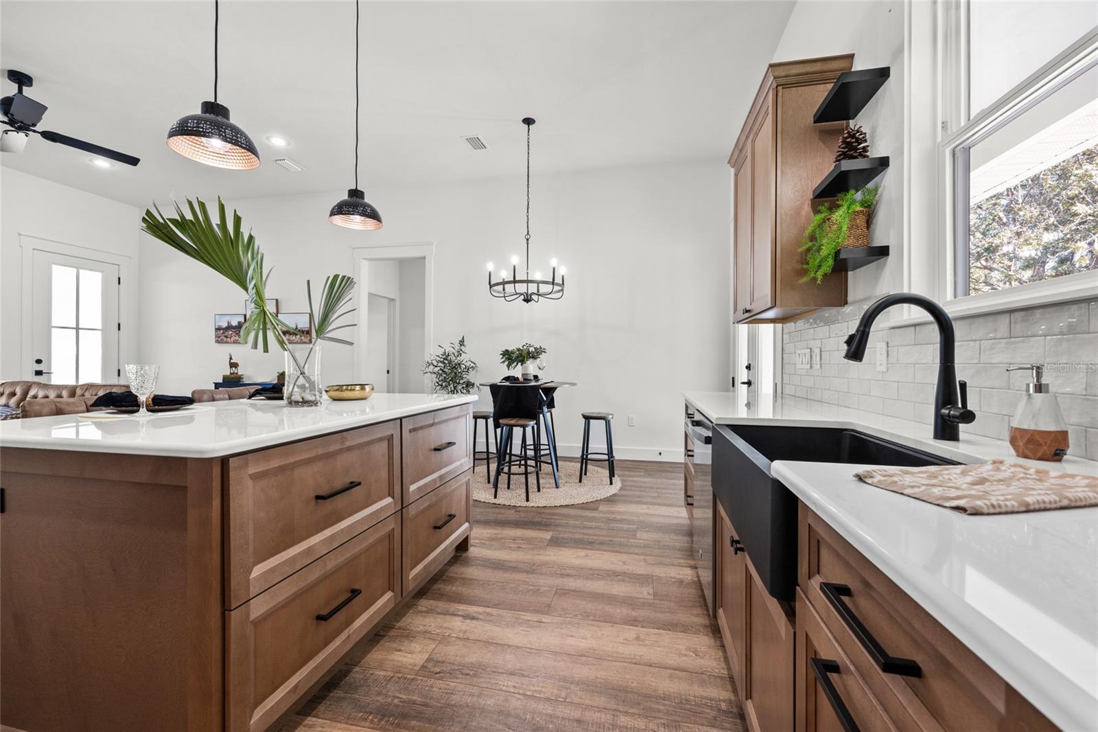 G M WHETSTONE ESTATE ADD TO H S - Residential