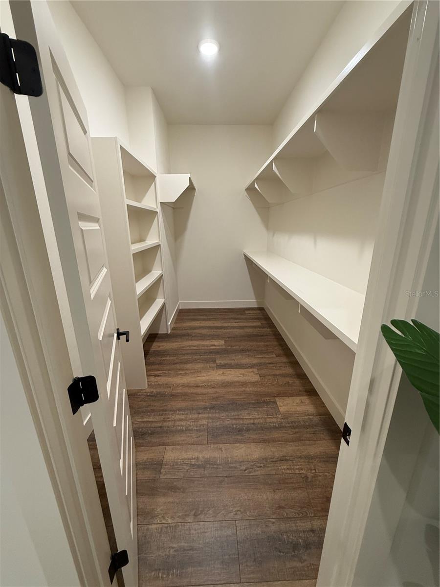 G M WHETSTONE ESTATE ADD TO H S - Residential