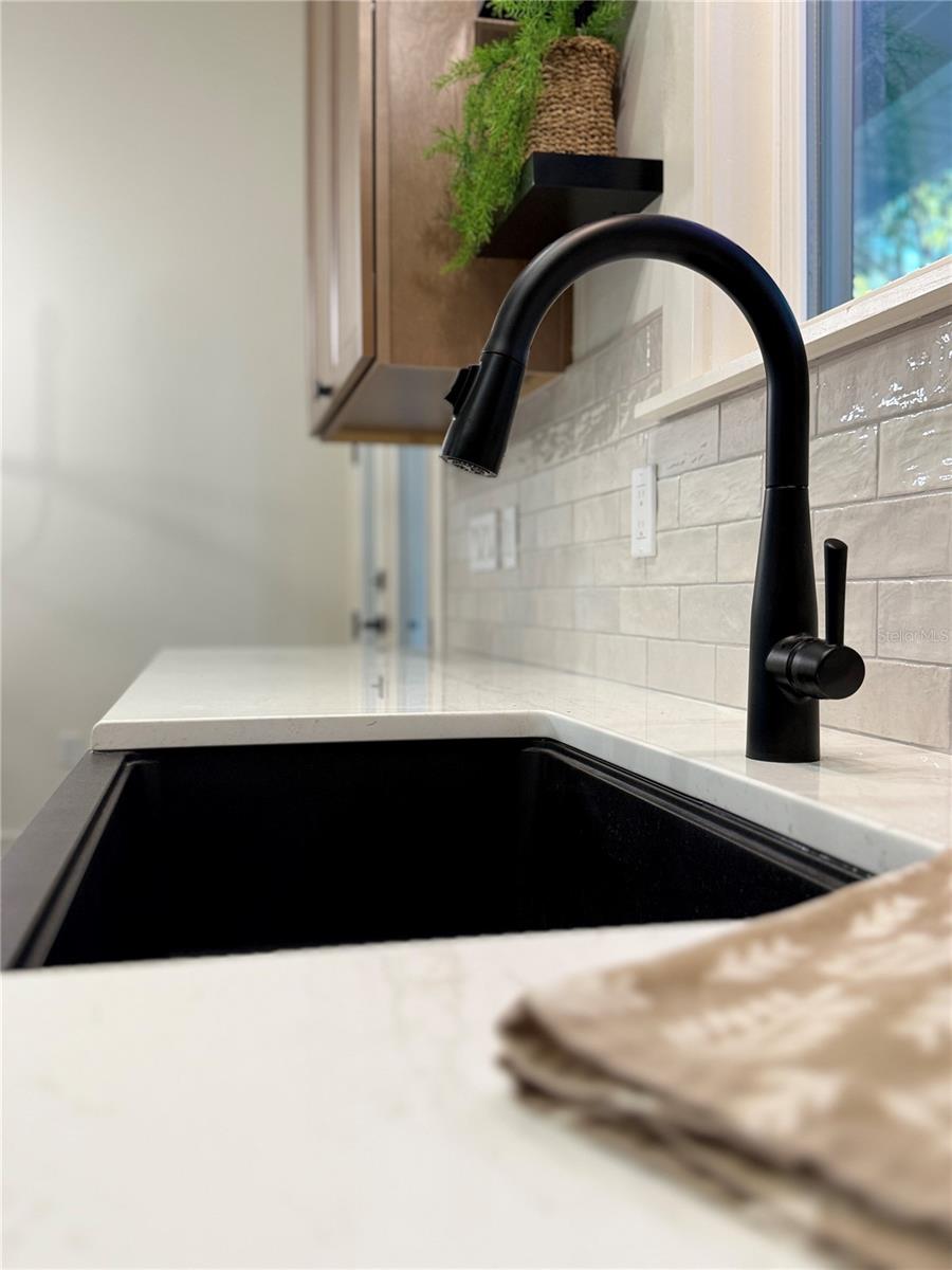 G M WHETSTONE ESTATE ADD TO H S - Residential