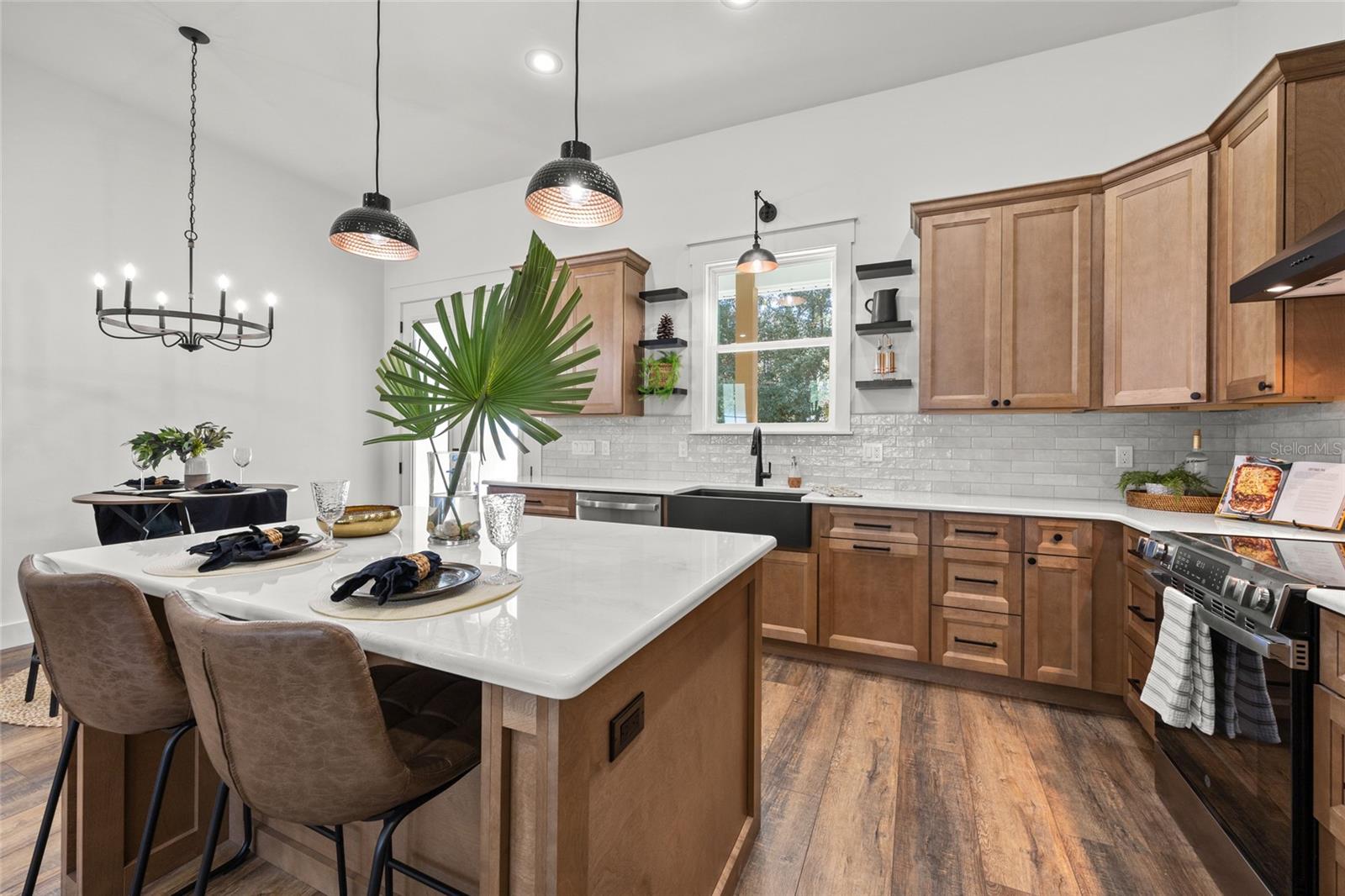 G M WHETSTONE ESTATE ADD TO H S - Residential