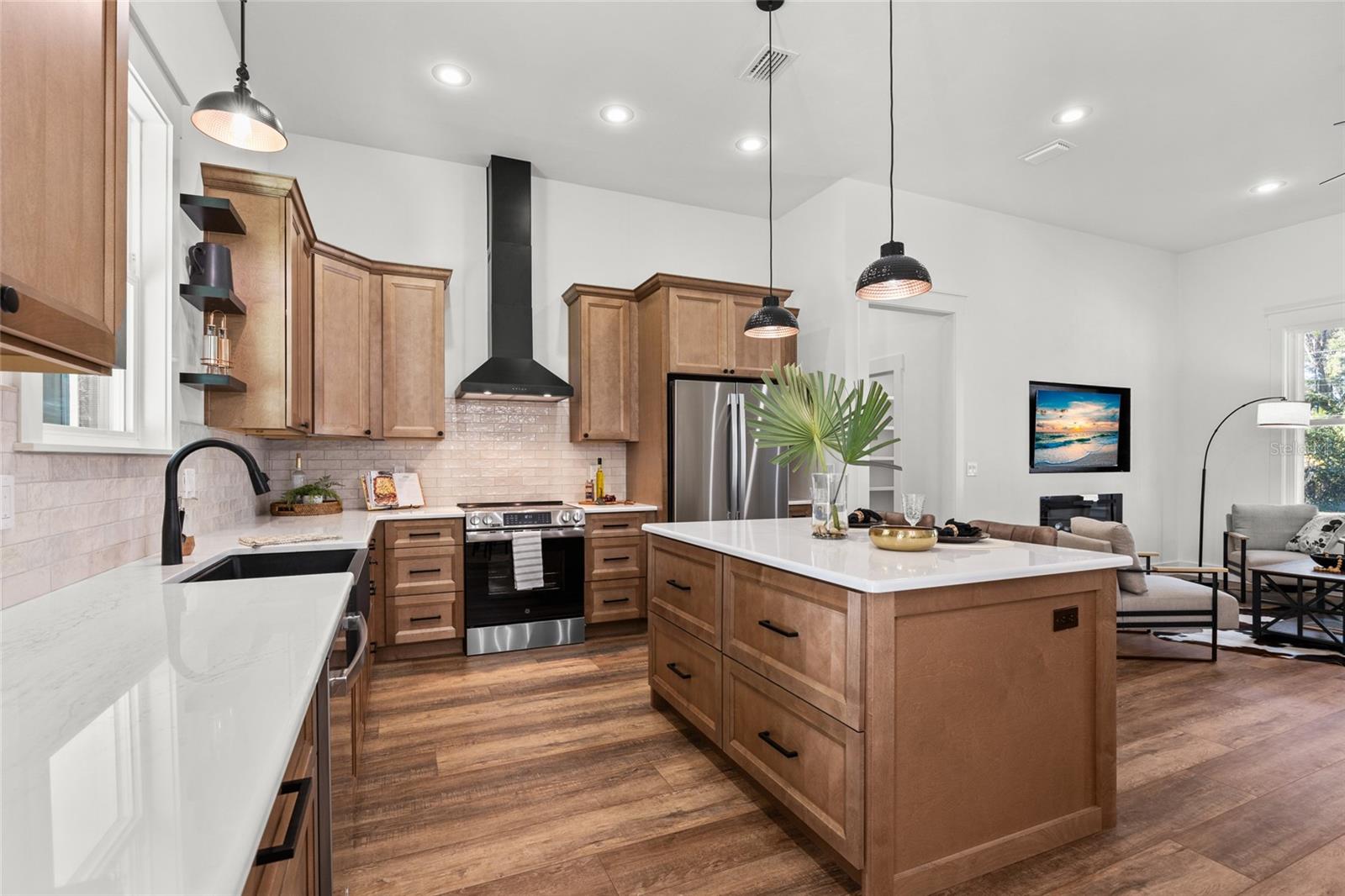 G M WHETSTONE ESTATE ADD TO H S - Residential