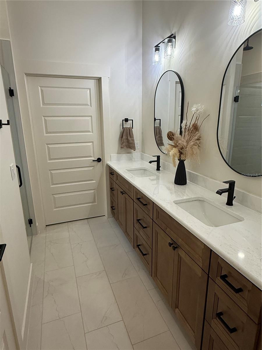 G M WHETSTONE ESTATE ADD TO H S - Residential