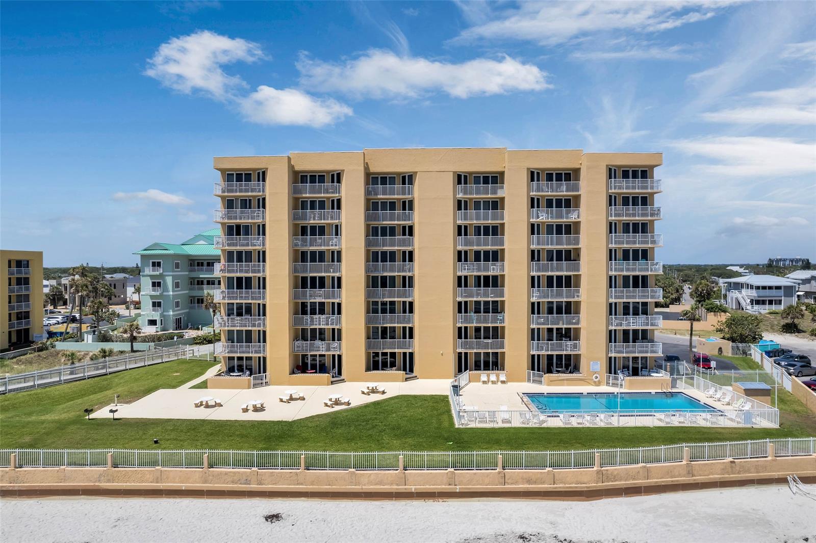 Oceania Plaza Condo - Residential