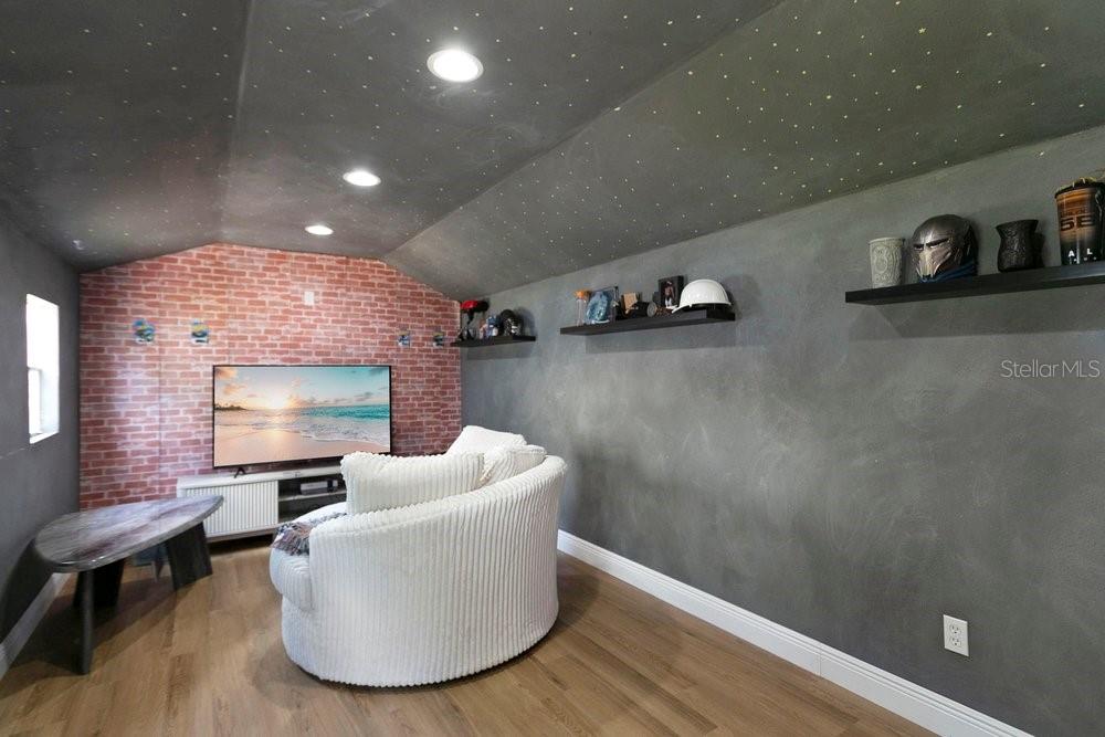 FOX TREE EAST - Residential