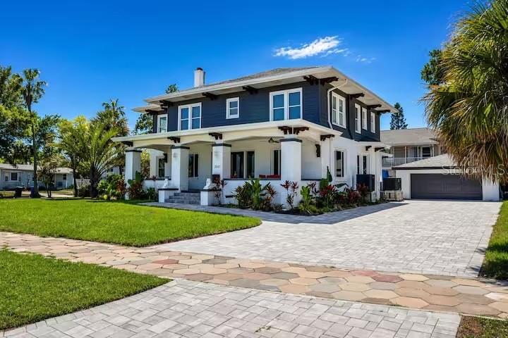 Photo of 2041 Beach Dr SE, St Petersburg, FL 33705 (MLS # O6380356)
