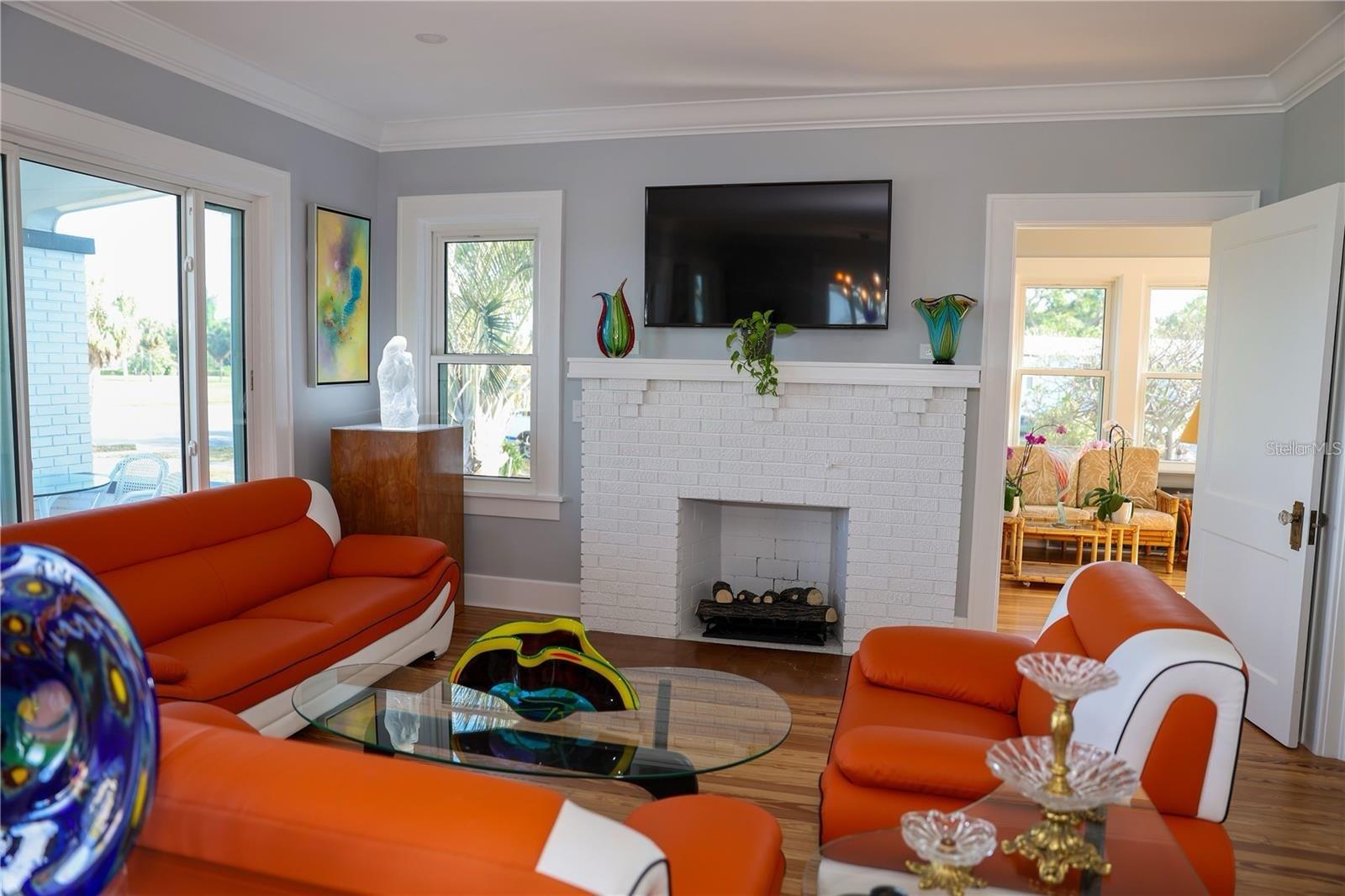 ROUSLYNN - Residential