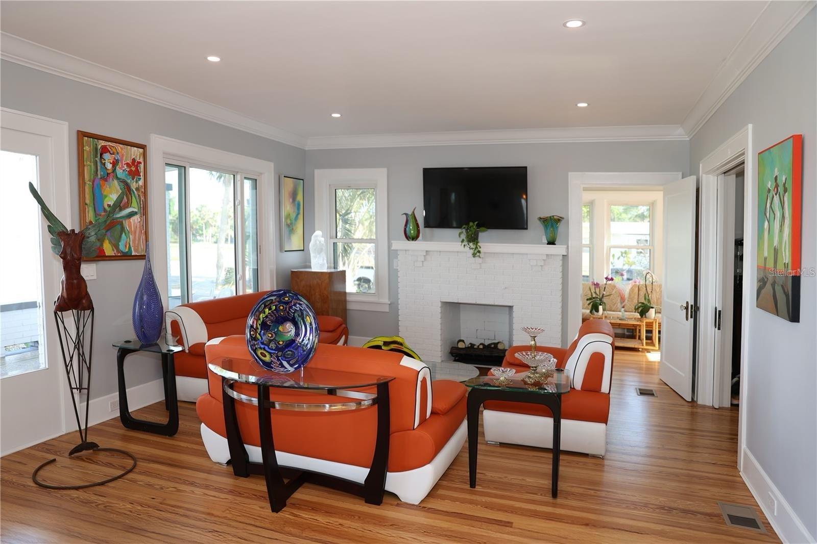 ROUSLYNN - Residential