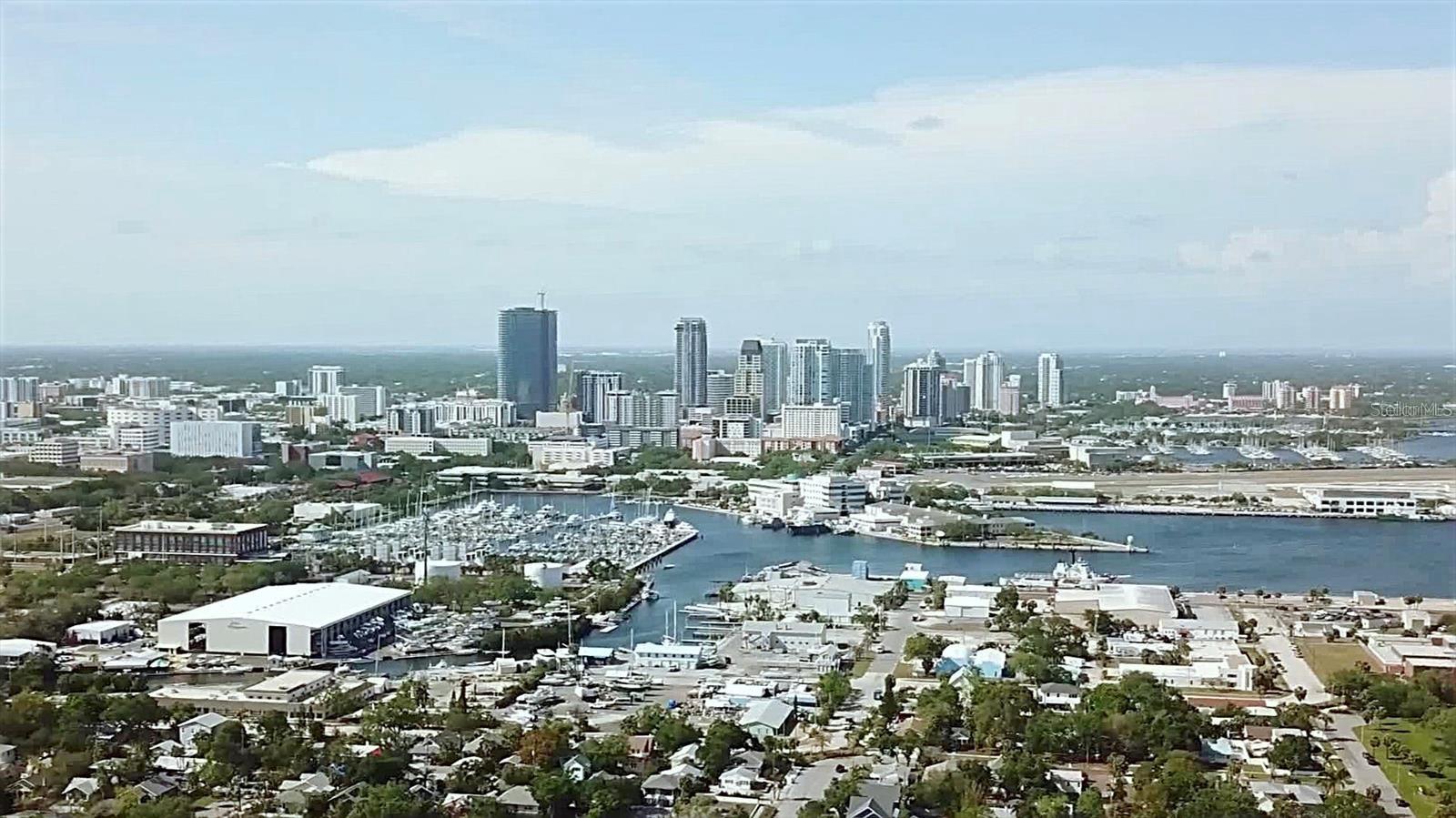 ROUSLYNN - Residential