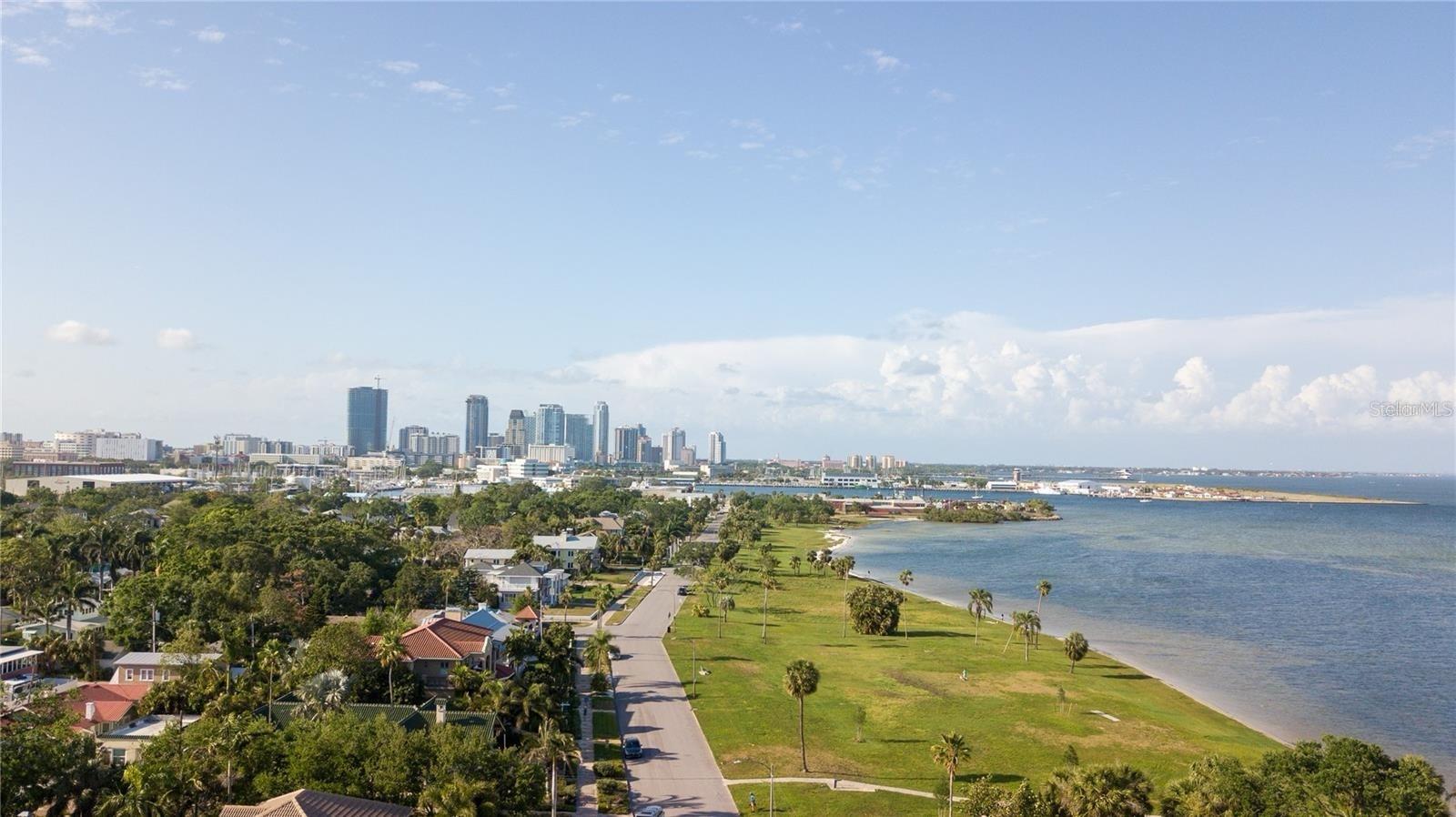 ROUSLYNN - Residential