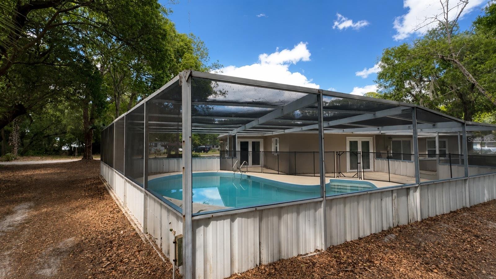 WYNNEWOOD - Residential