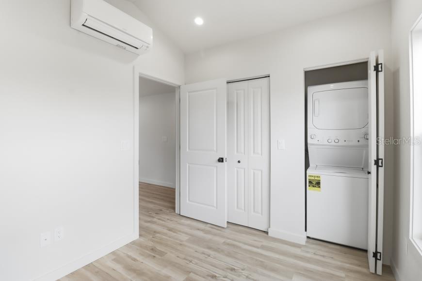 MILTON SQUARE - Residential