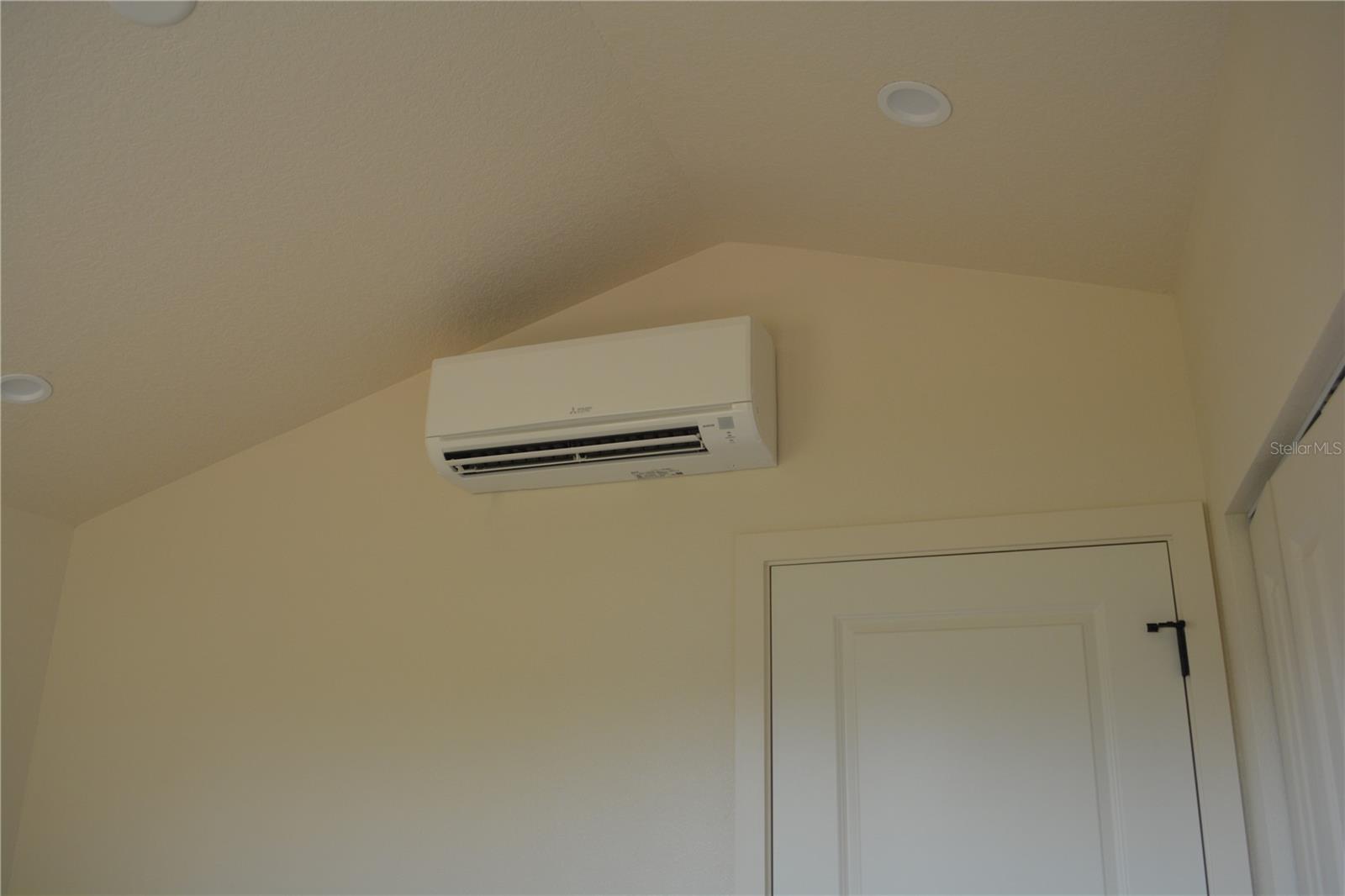 MILTON SQUARE - Residential