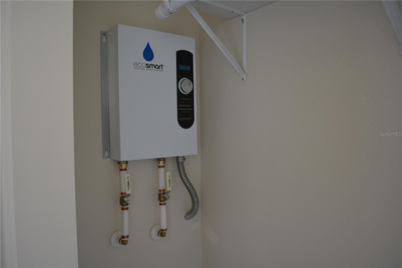 MILTON SQUARE - Residential