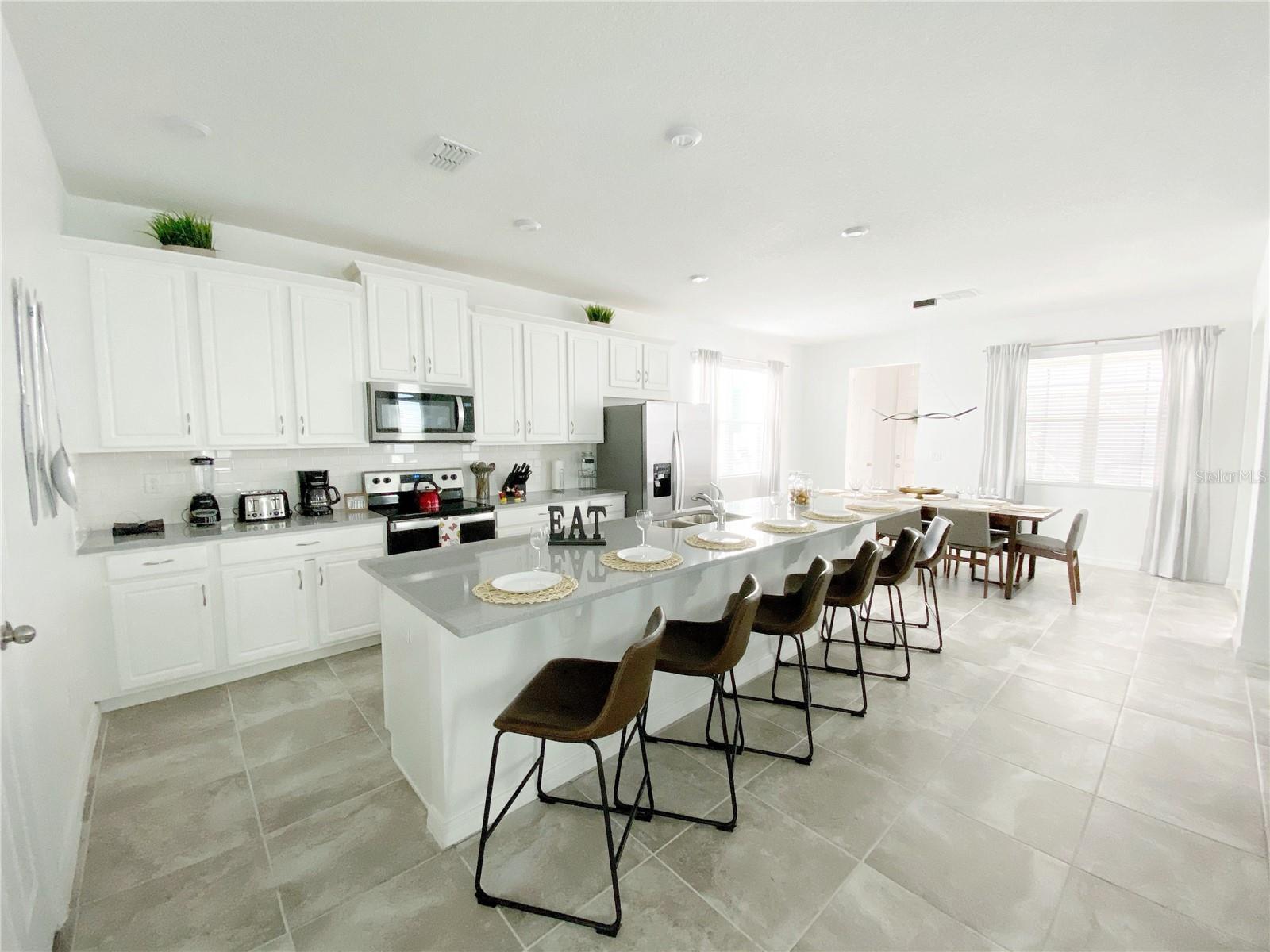 8914 CAROLINE BAY COURT