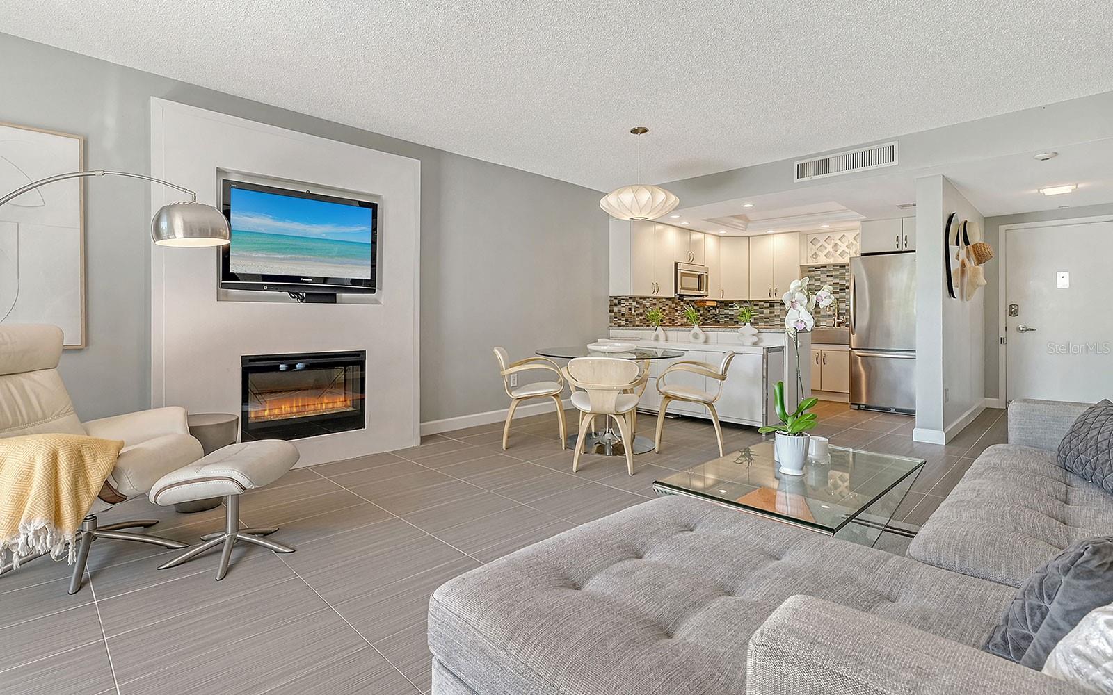 LIDO BEACH CLUB - Residential