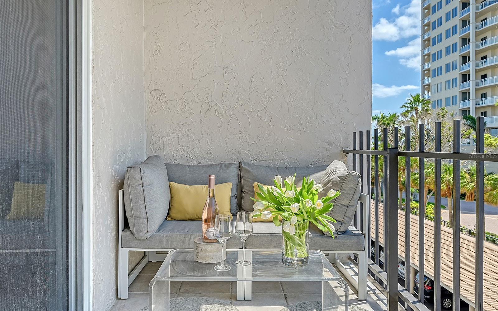 LIDO BEACH CLUB - Residential