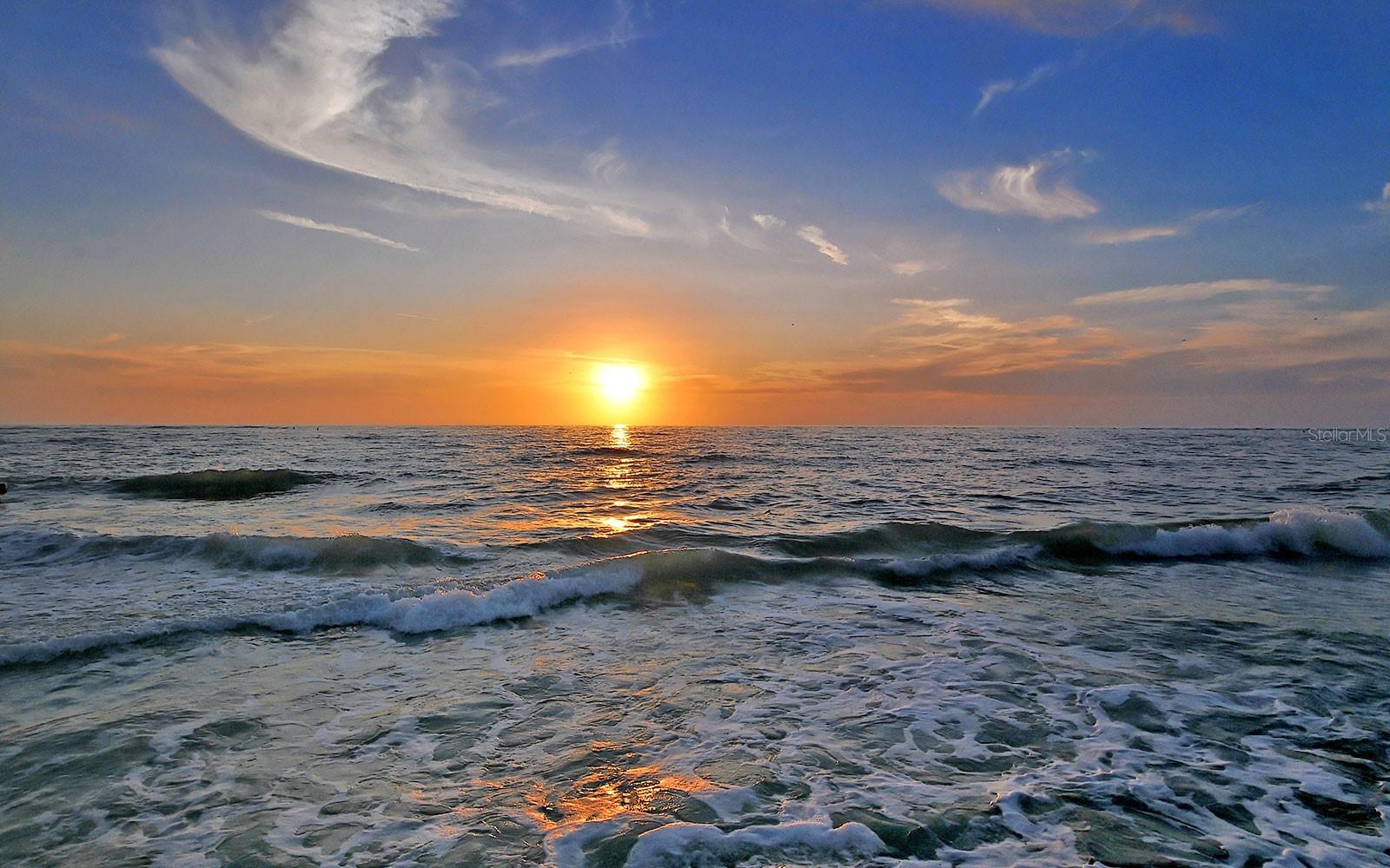 LIDO BEACH CLUB - Residential