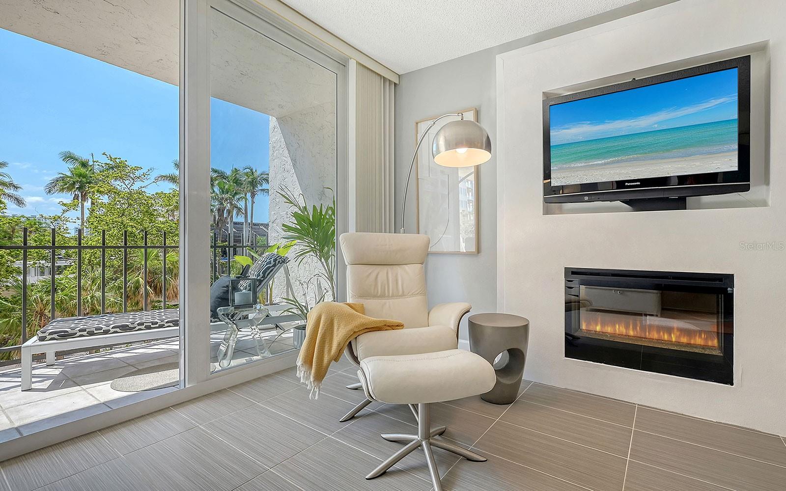 LIDO BEACH CLUB - Residential