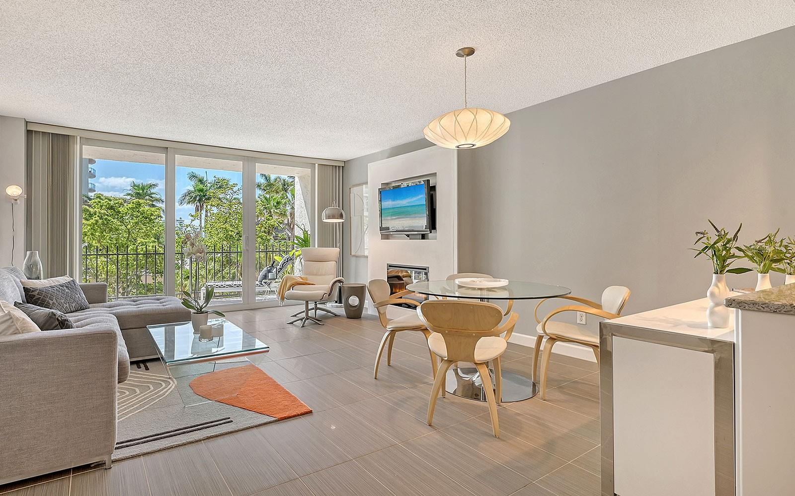 LIDO BEACH CLUB - Residential