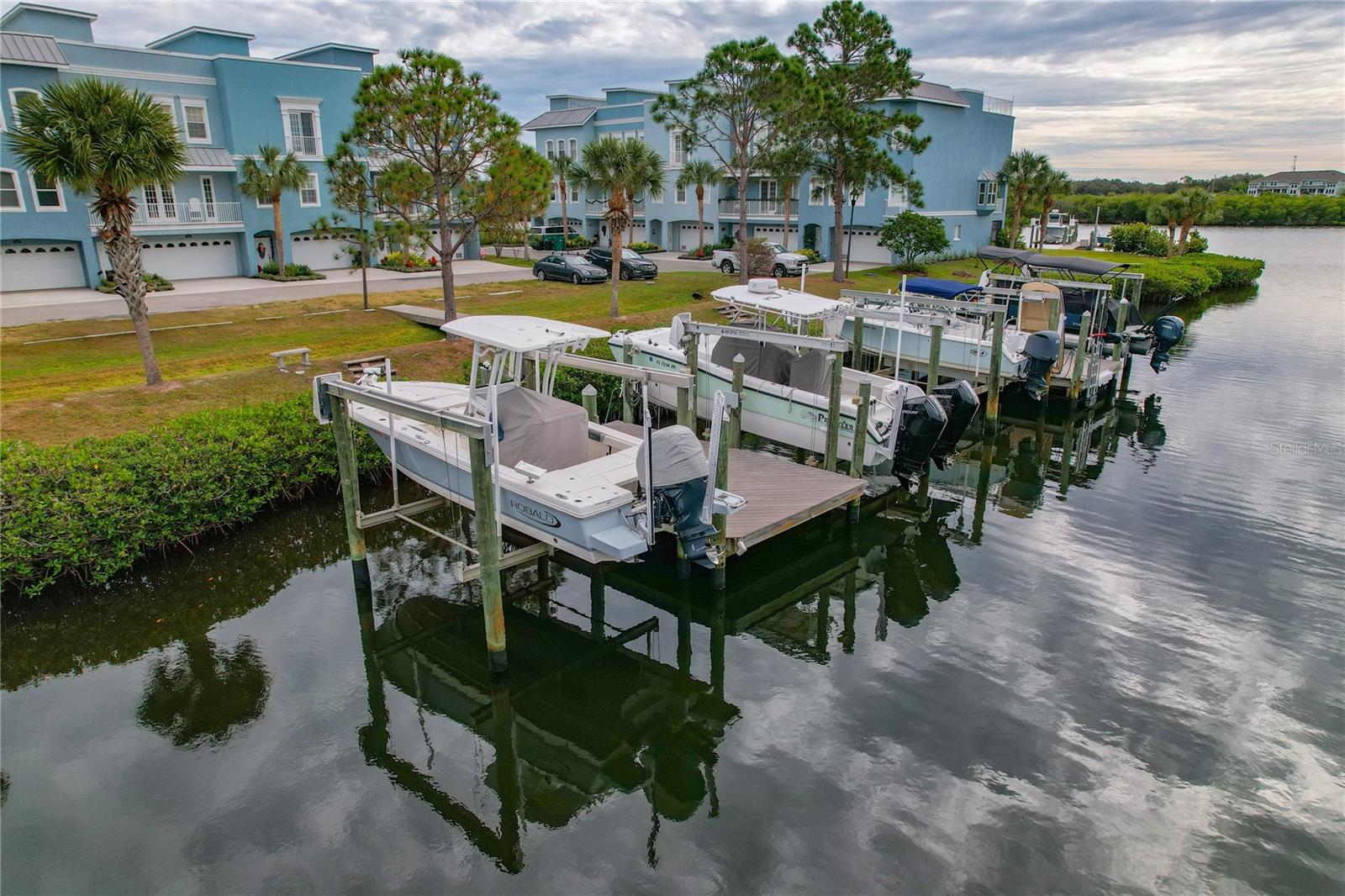 ANCLOTE POINT TWNHMS - Residential
