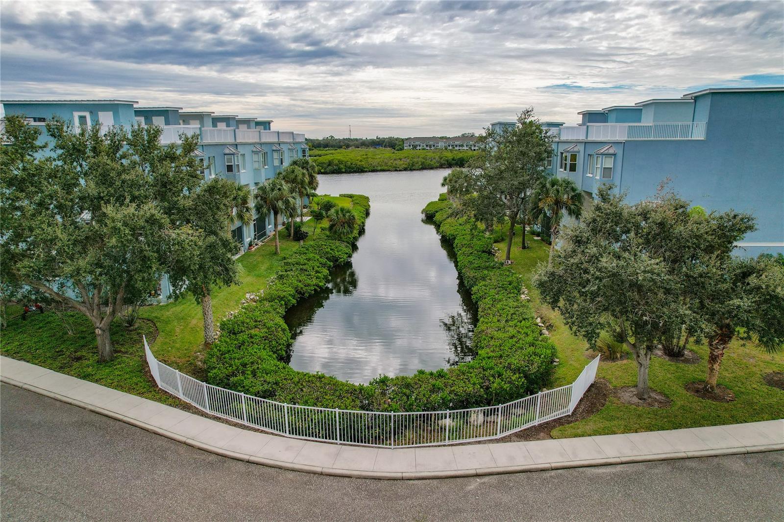 ANCLOTE POINT TWNHMS - Residential