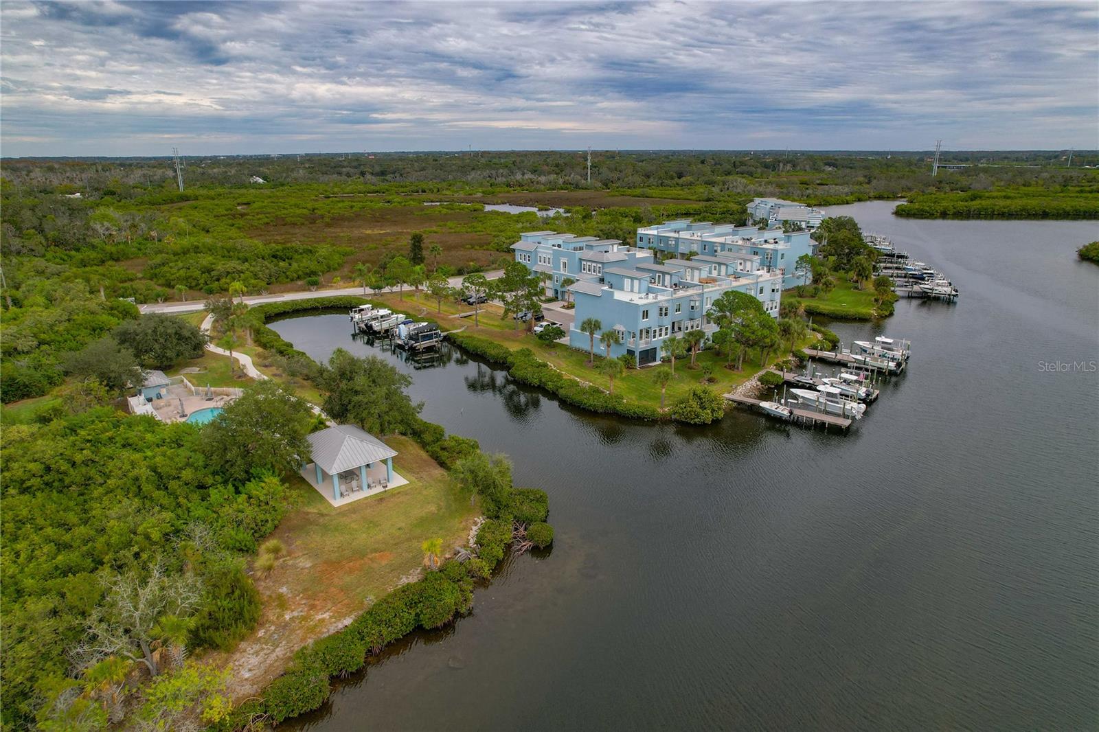 ANCLOTE POINT TWNHMS - Residential