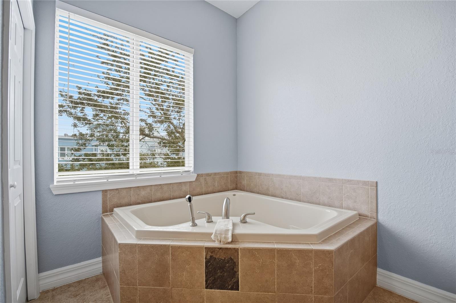 ANCLOTE POINT TWNHMS - Residential