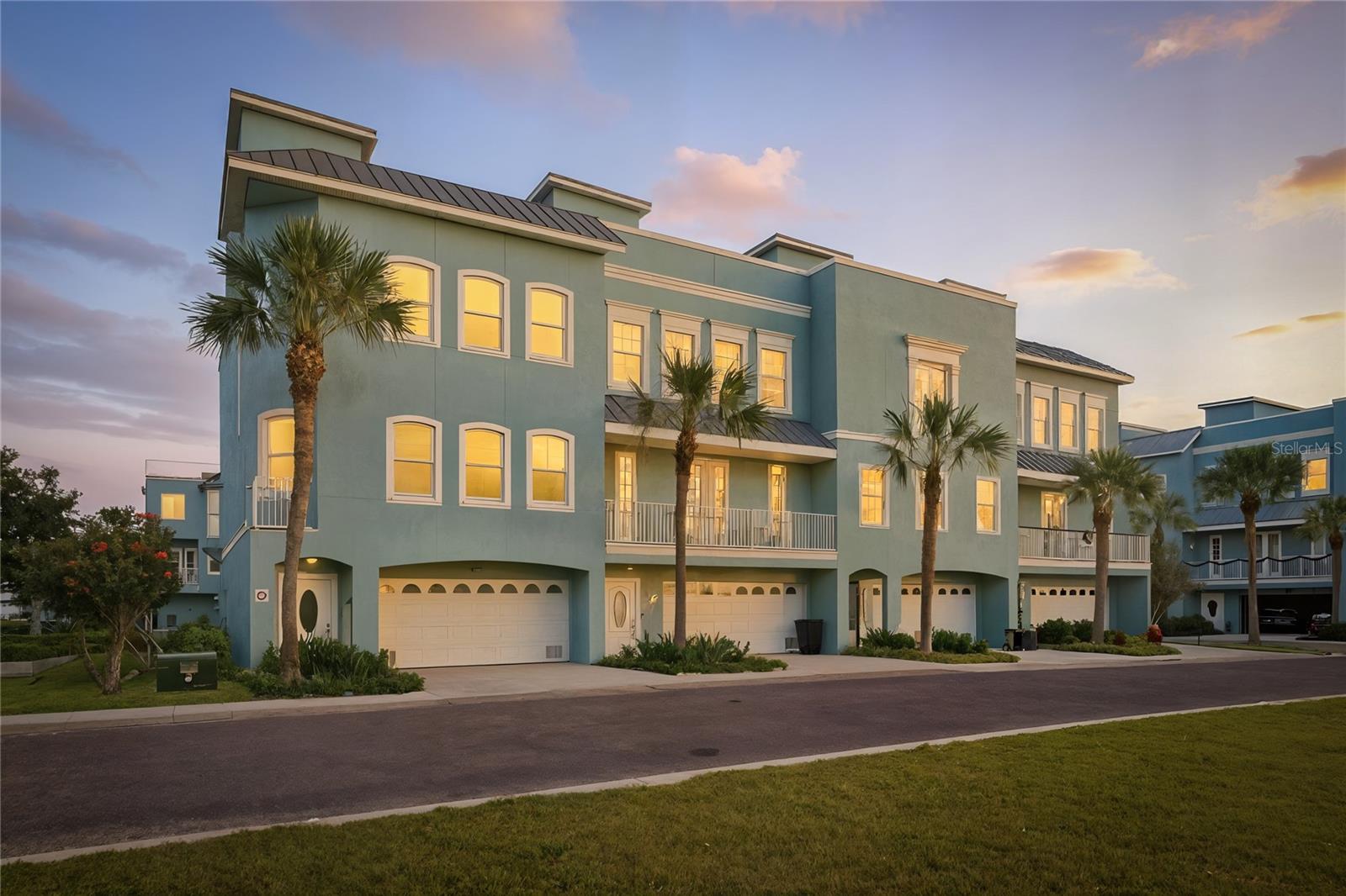 ANCLOTE POINT TWNHMS - Residential