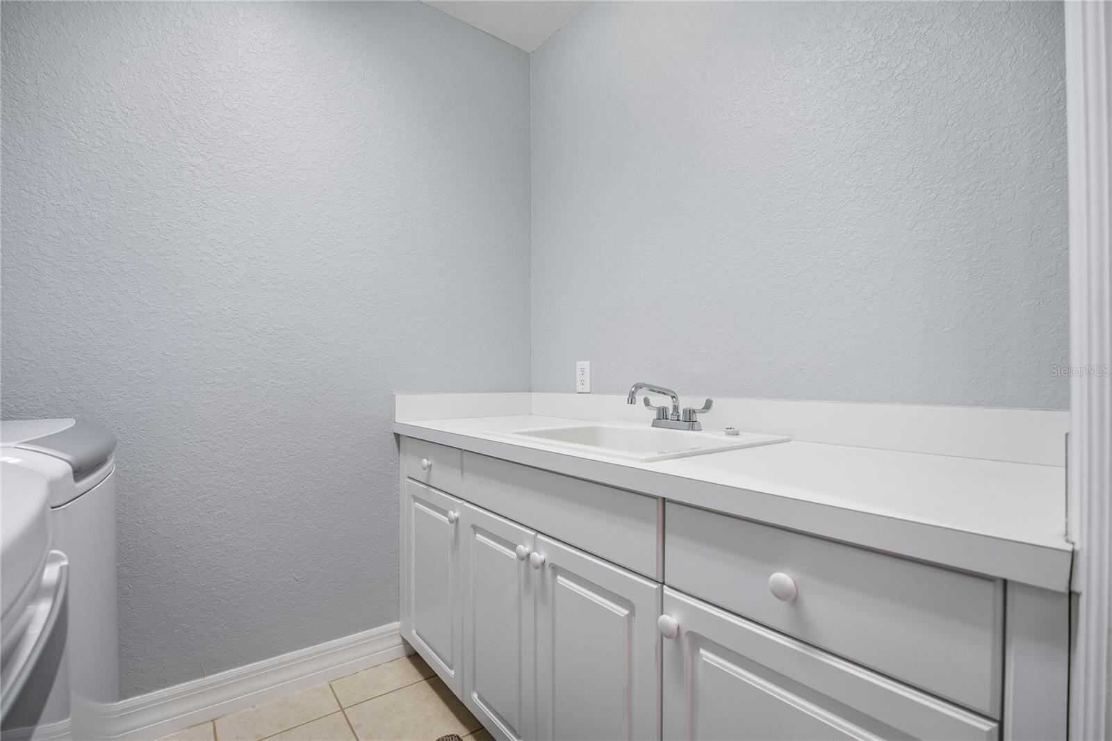 ANCLOTE POINT TWNHMS - Residential