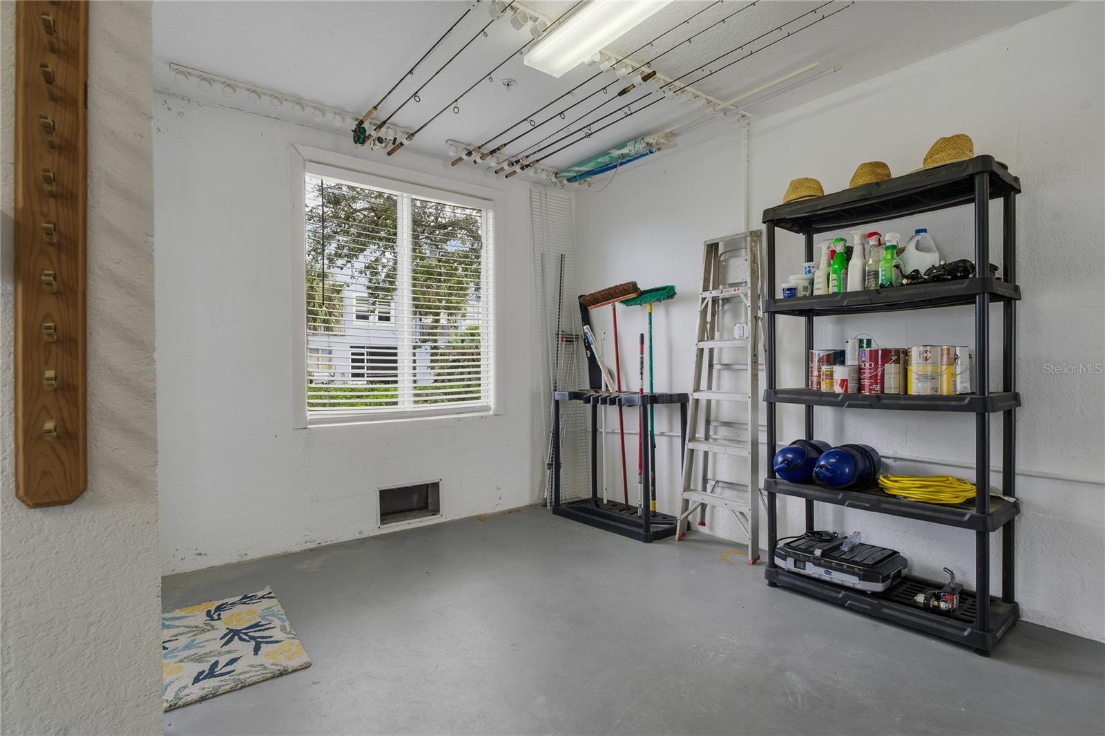 ANCLOTE POINT TWNHMS - Residential