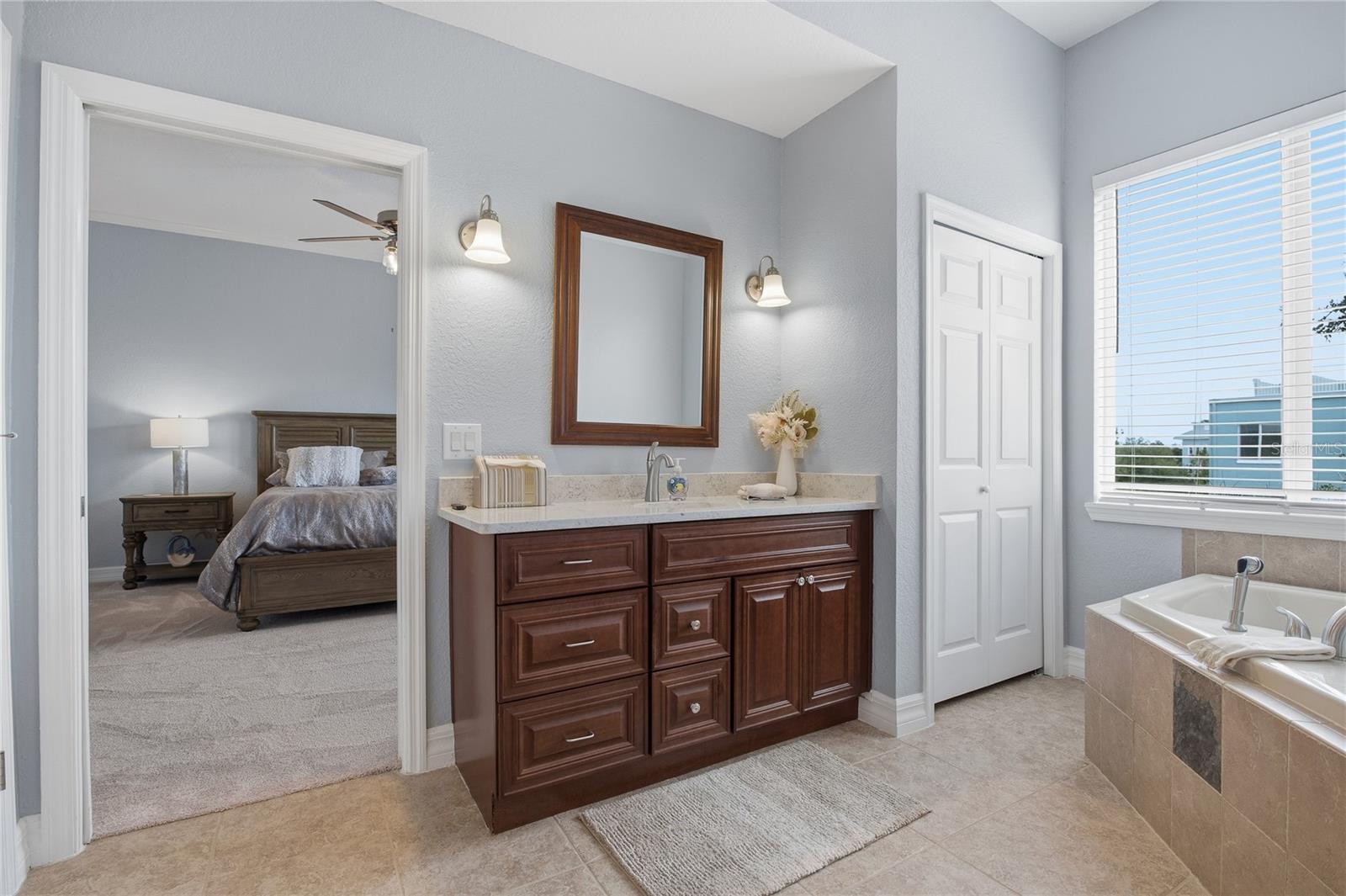 ANCLOTE POINT TWNHMS - Residential