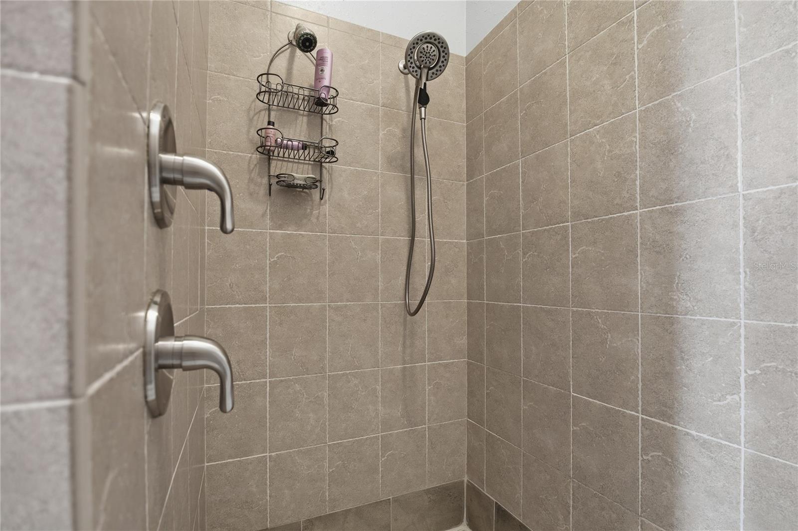 ANCLOTE POINT TWNHMS - Residential