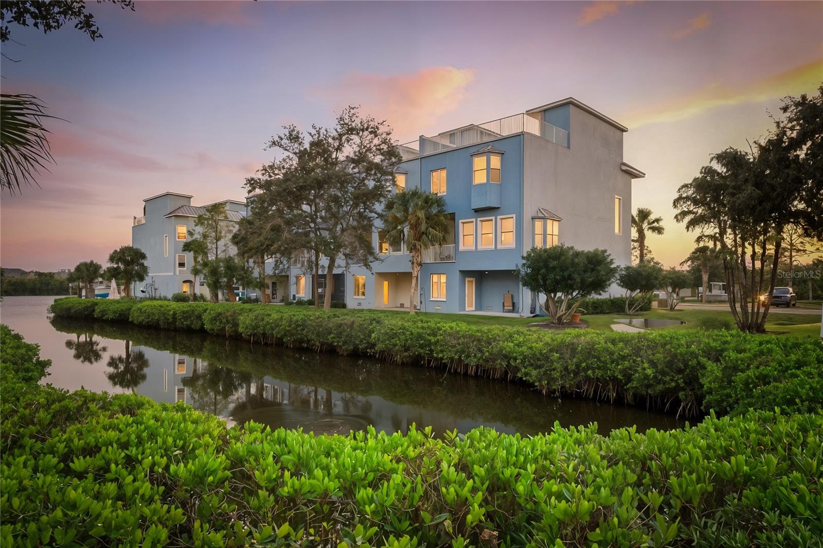 ANCLOTE POINT TWNHMS - Residential